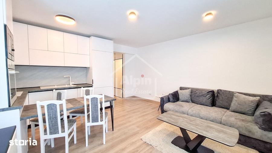 Apartament cu 3 camere decomandat, mobilat în Tractorul
