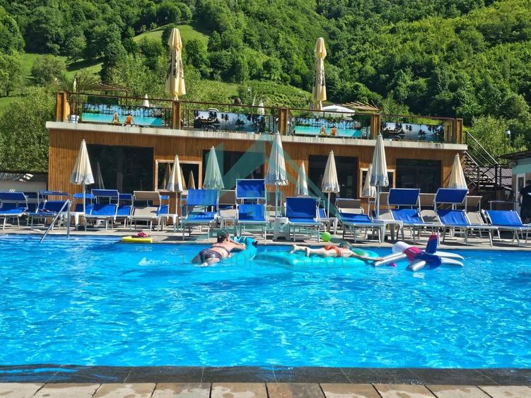 Casă cu 6 camere cu Canalizare în Mărișel