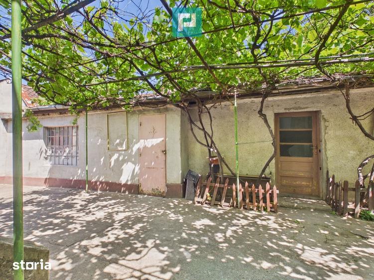 Casă cu 3 camere cu Teren 940 Mp în Central