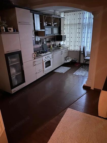 Apartament cu 3 camere decomandat în Militari