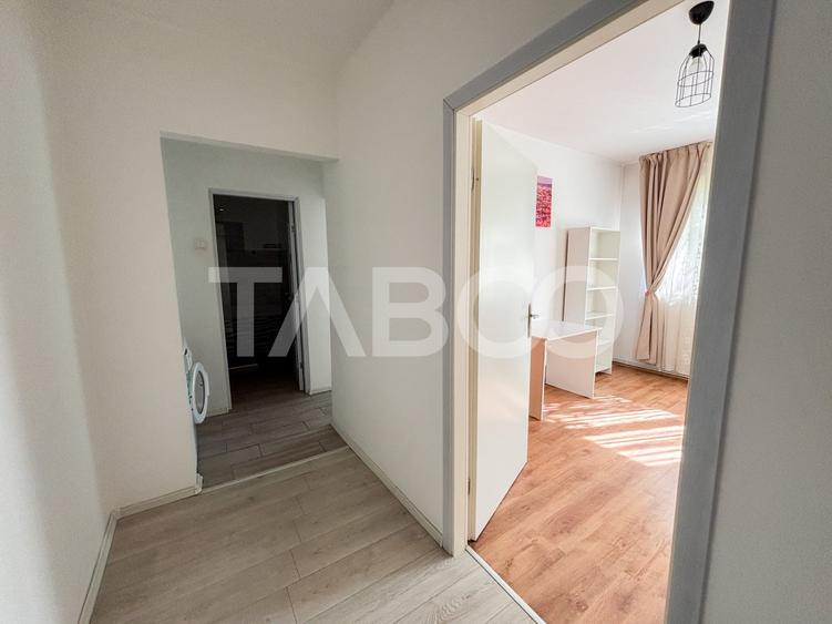 Apartament cu 3 camere decomandat, mobilat în Horea