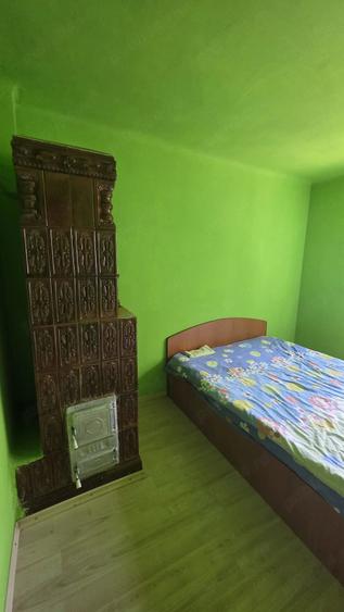 Casă cu 3 camere cu Teren 1900 Mp în Radovanu
