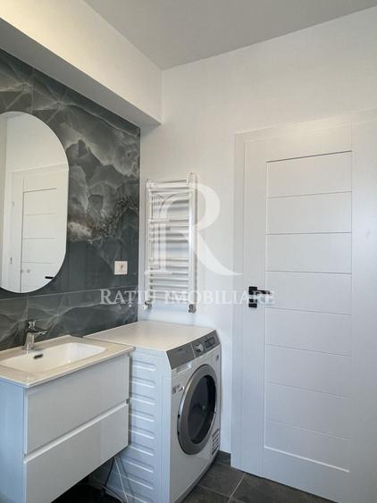 Apartament cu 2 camere semidecomandat, mobilat în Central