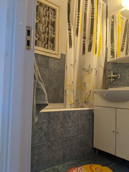 Apartament cu 2 camere semidecomandat în Tătărași