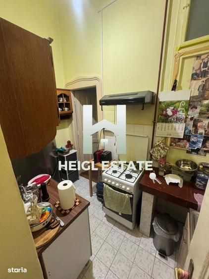 Apartament cu 4 camere în P-ța Victoriei