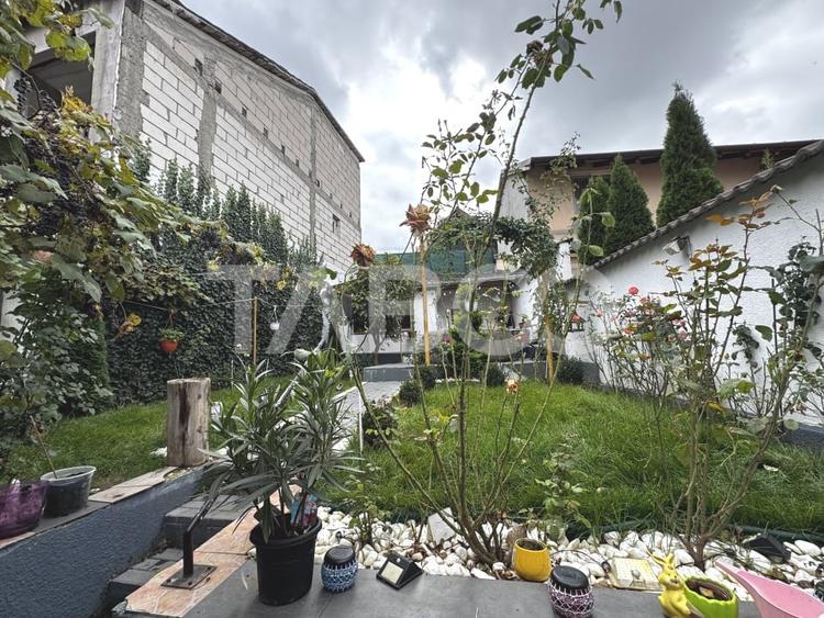 Casă individuală cu 4 camere cu Canalizare în Trei Stejari