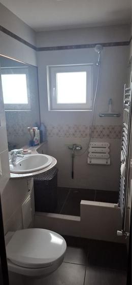 Apartament cu 3 camere semidecomandat în Ultracentral