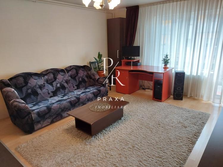 Apartament cu 3 camere semidecomandat, mobilat în Florești — fotografia 2