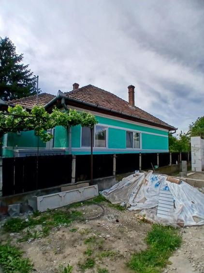 Casă cu 2 camere în Central