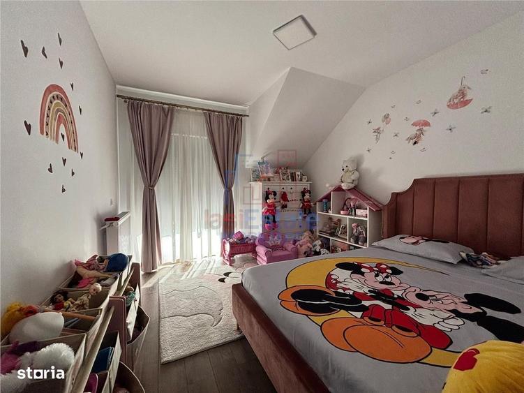 Casă cu 3 camere cu Canalizare în Horpaz