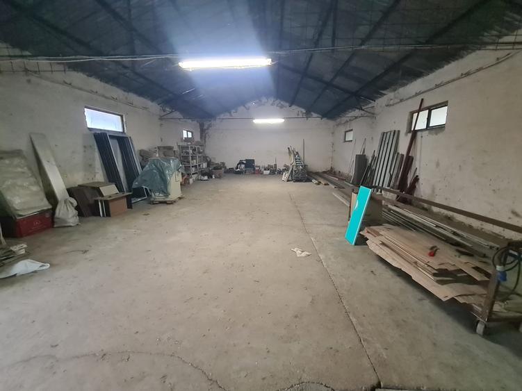 Spațiu industrial, de 280 mp, în Câmpina