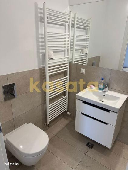 Apartament cu 4 camere în Băneasa