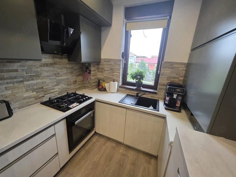 Apartament cu 3 camere decomandat în Giroc