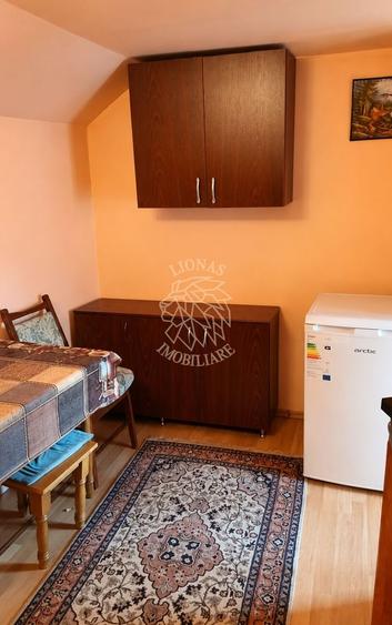 Casă cu 5 camere cu Canalizare în Ultracentral