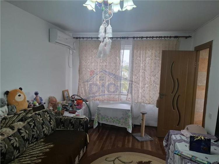 Apartament cu 3 camere decomandat în Camil Ressu