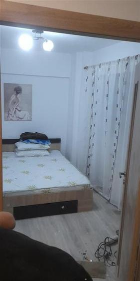 Apartament cu 2 camere decomandat, mobilat în Centru Civic