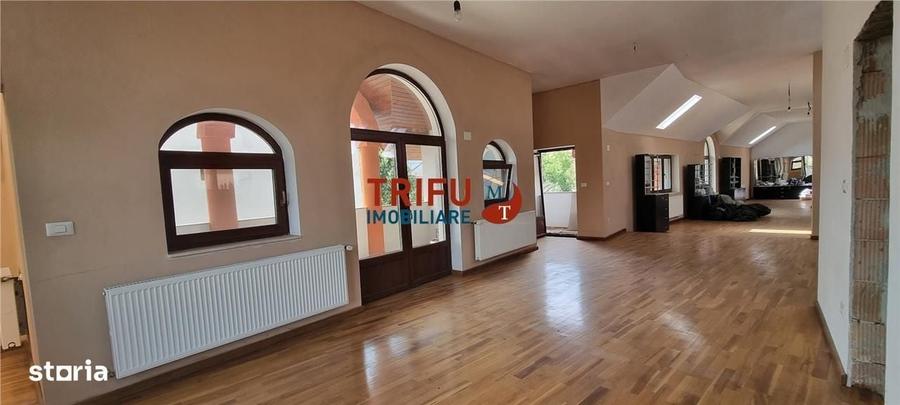 Casă cu 4 camere în Central