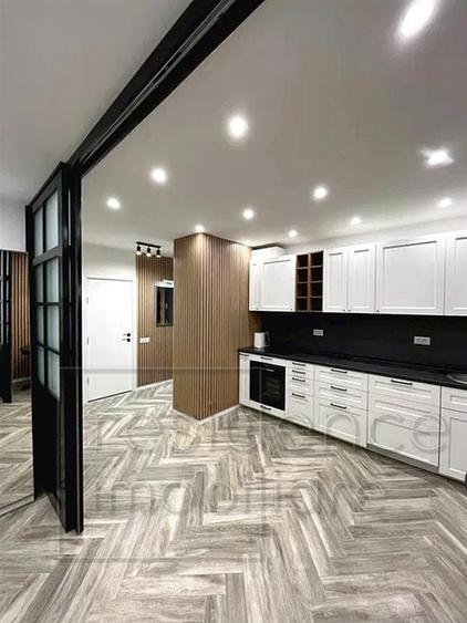 Apartament cu 2 camere semidecomandat, mobilat în Semicentral
