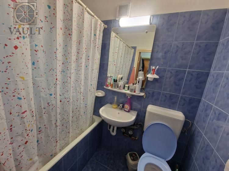 Apartament cu 3 camere decomandat, mobilat în Drumul Taberei