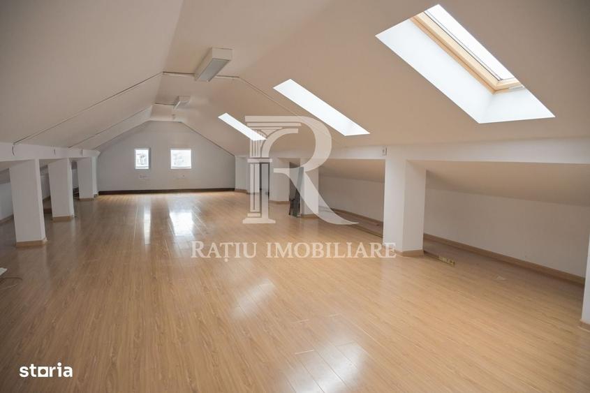 Spațiu comercial, de 146 mp, în Sânmartin