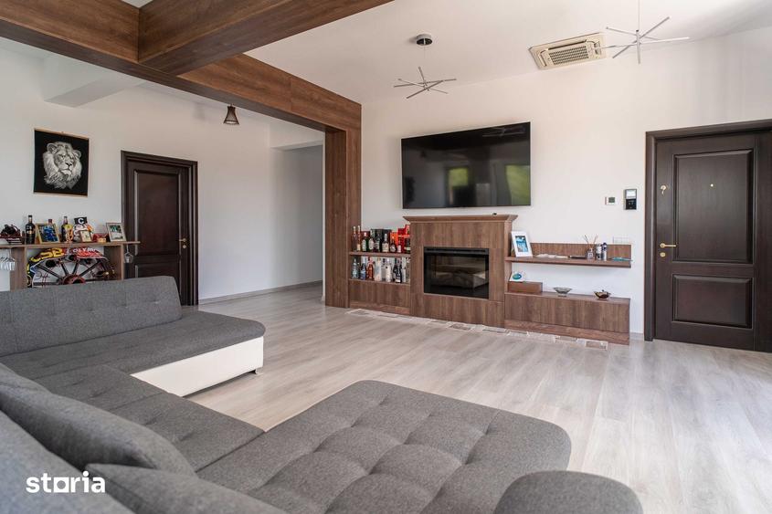 Apartament cu 3 camere în Ciurea