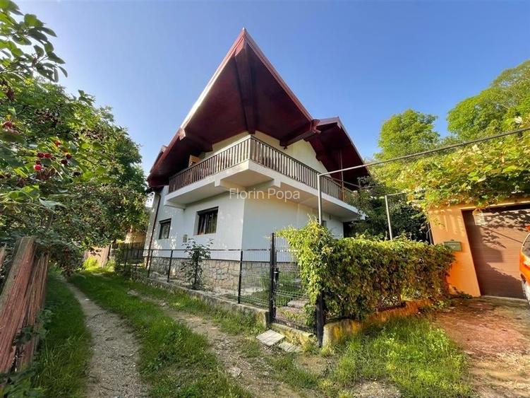 Vila deosebita, 2 corpuri P+M si P+1E, Margineni-Bacau Vila deosebita, 2 corpuri P+M si P+1E, Margineni-Bacau
