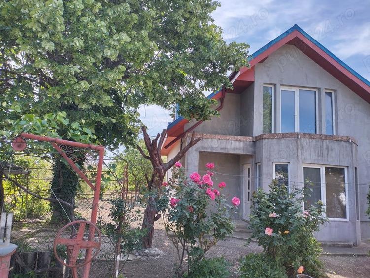 Locuinta P+M (2011) + Teren 1500mp - Ciochina Ialomita - 1