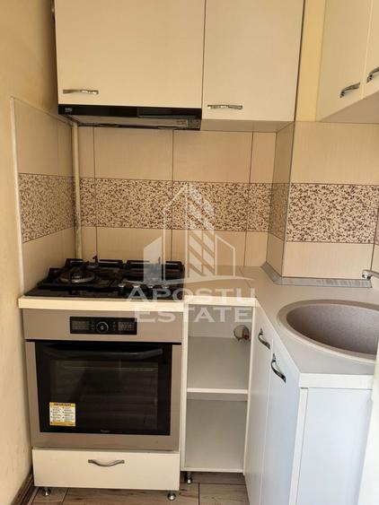 Apartament la etaj intermediar, centrala proprie, Mircea cel Batran - 4