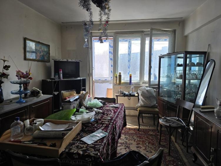 Bucur  Obor, 10 minute metrou, pe strada Ferdinand, - 1