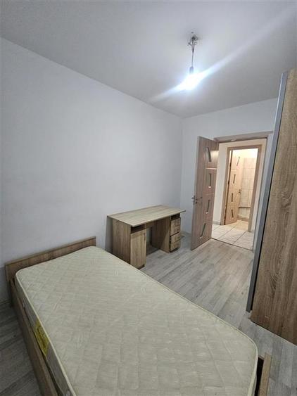 Apartament cu 3 camere decomandat, mobilat în Păcurari