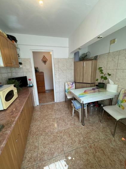 ap 2 cam conf 1 A semidec, 3/4 Cina - 2