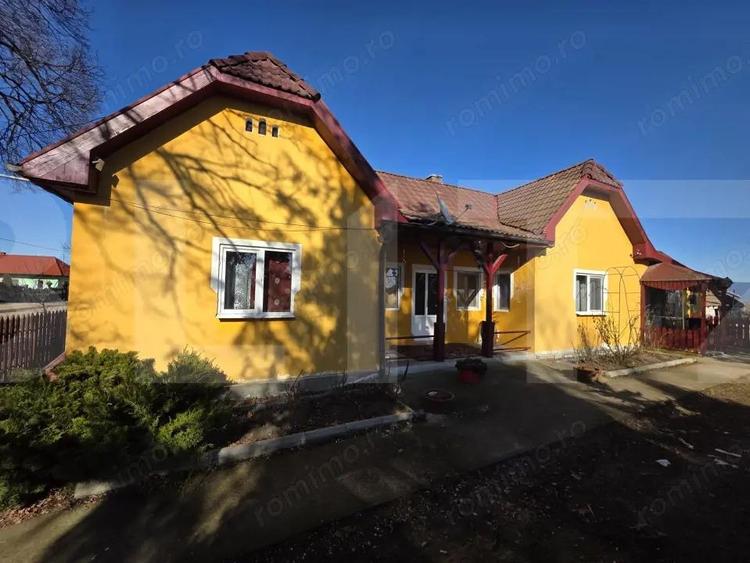 Casa individuala cu 3 camere intr-un teren generos - 1