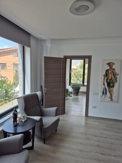 Trocadero, imobil P+2, 235 mp., IDEAL BIROURI - 1