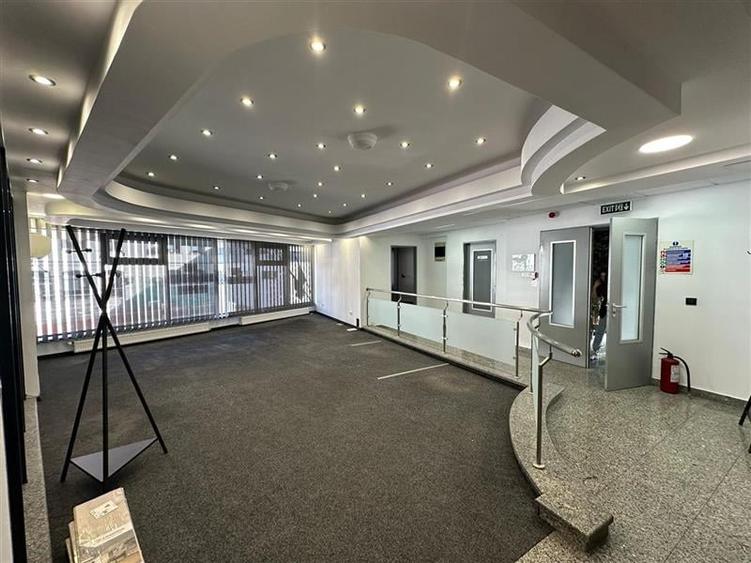 Inchiriere spatiu de birouri - 140 mp - pret cu utilitati incluse - 16