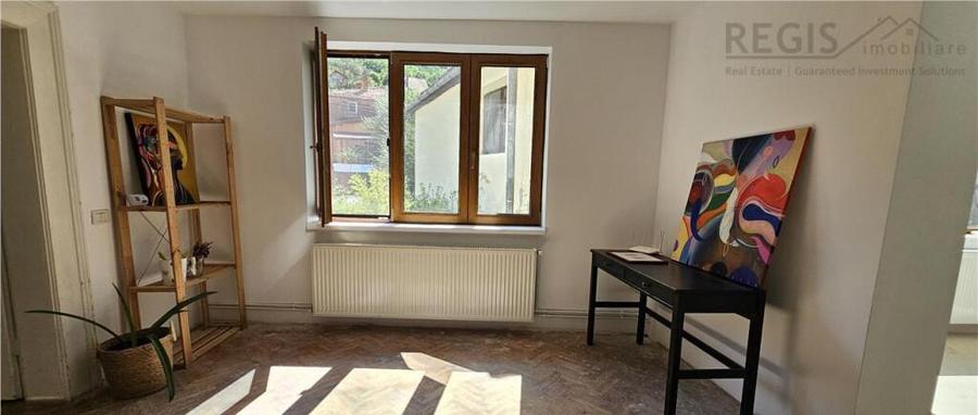 Casa cu curte si parcare in Schei - 7