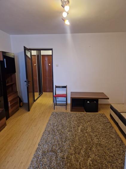 IANCULUI-OBOR CHIAR LANGA METROUL IANCULUI, LANGA LICEUL HASDEU - 4