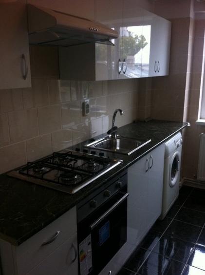 Apartament cu 3 camere decomandat, mobilat în Independenței