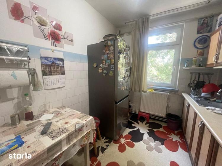 Apartament cu 2 camere semidecomandat în Brazda lui Novac