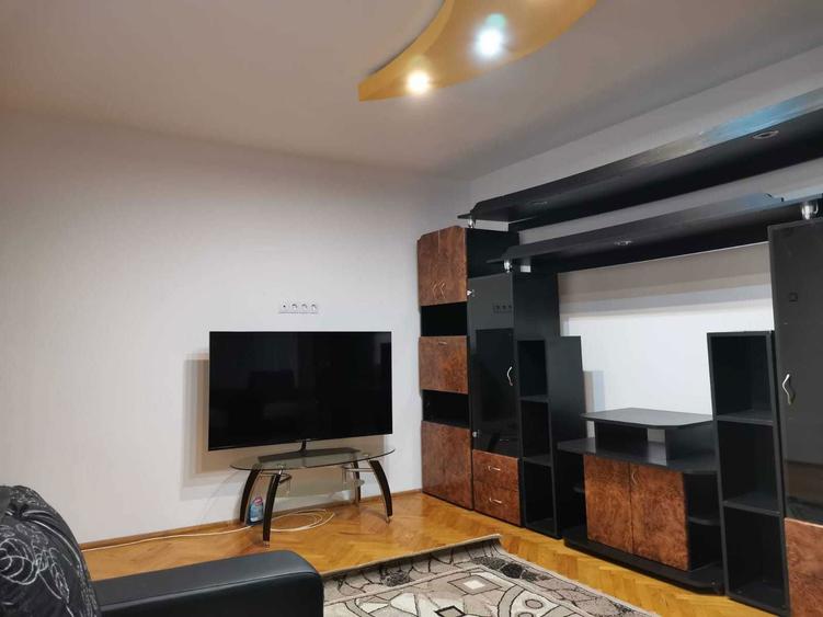 De vanzare apartament 2 camere Zona Bucovinei - 1