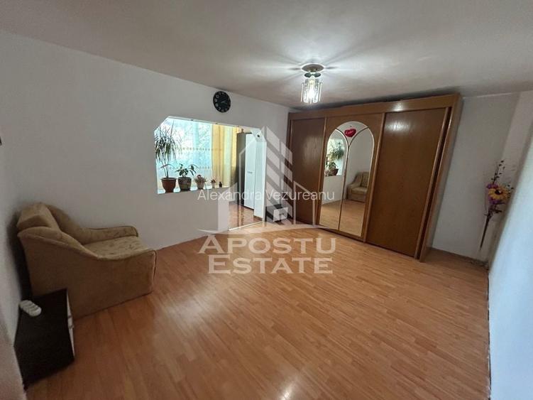 Apartament cu 1 camera? decomandat , etajul 1, centrala proprie. Apartament cu 1 camera? decomandat , etajul 1, centrala proprie.