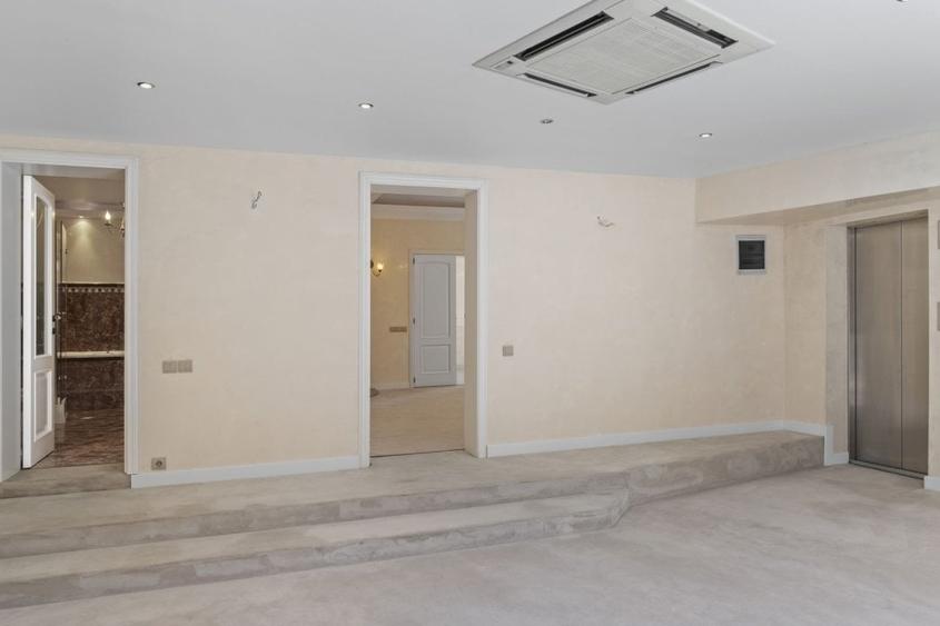 Vila de inchiriat cu 13 camere langa Bulevardul Lascăr Catargiu - 20