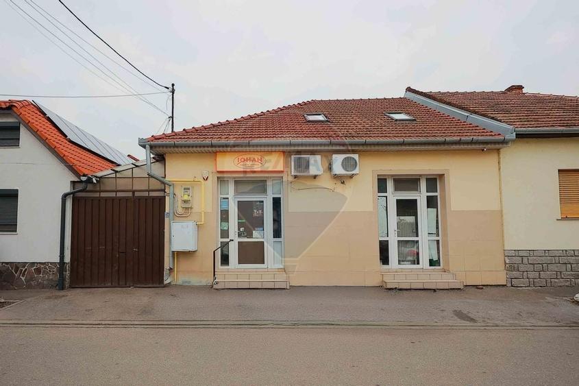 Spatiu comercial, de inchiriat, in Iosia, str. Vasile Parvan - 1