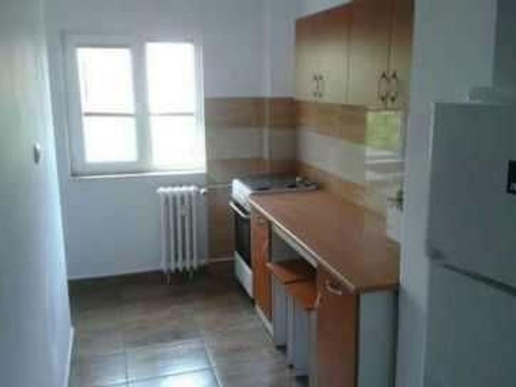 Inchiriez garsoniera decomandata Sarari - 5