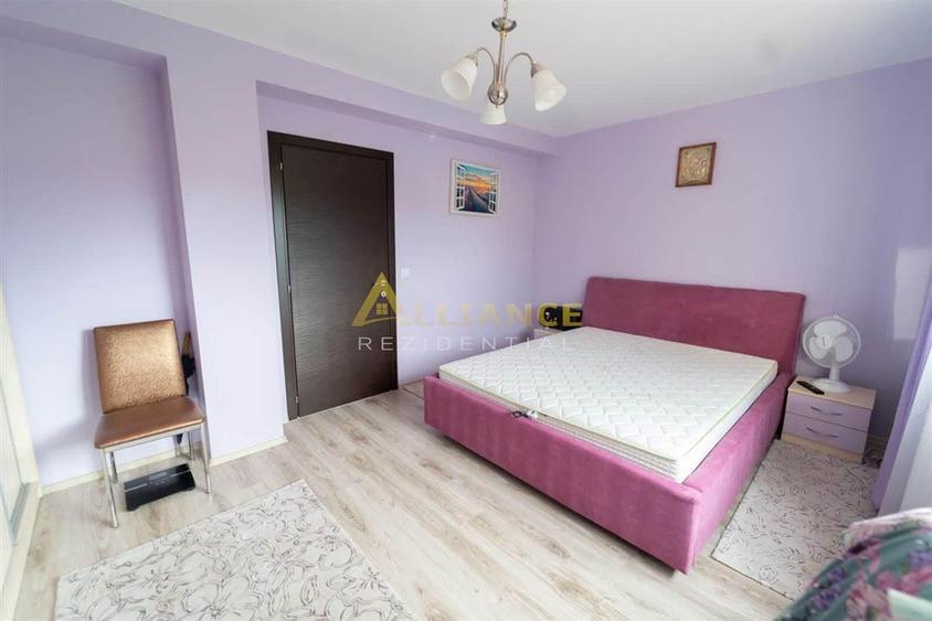 Casă cu 4 camere cu Piscina în Central