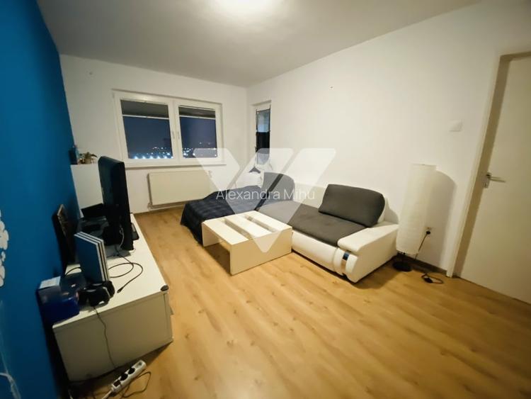 Apartament 3 camere mobilat etaj intermediar 67 mp zona Vasile Aaron