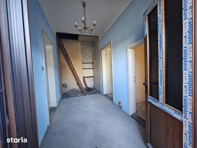 Casă cu 3 camere cu Teren 800 Mp în Ițcani