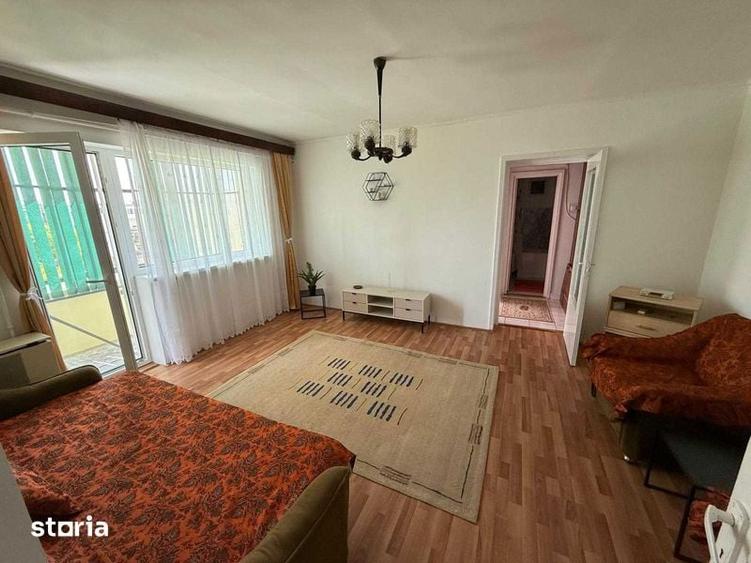 De vanzare Apartament 3 camere MV1 - 2