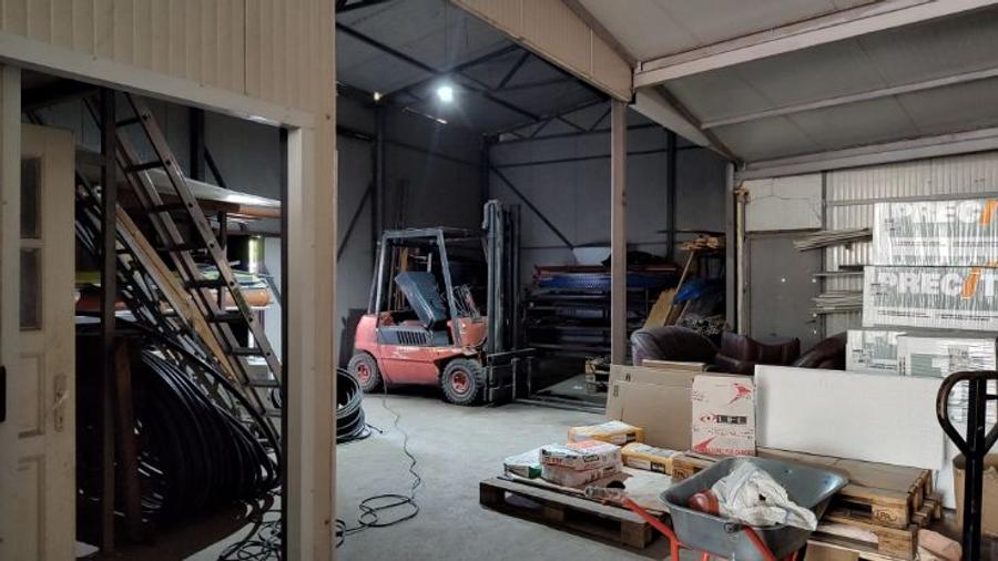 🏢   Hala depozitare  - suprafata utila 130mp. |  Parcare  |  Apusului – Sector 6 - 7