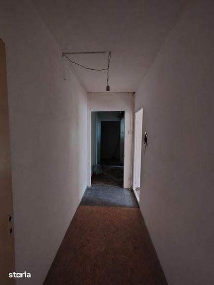 Pret imbatabil! 2 camere , et 2, zona Tribunalul Nou. - 10