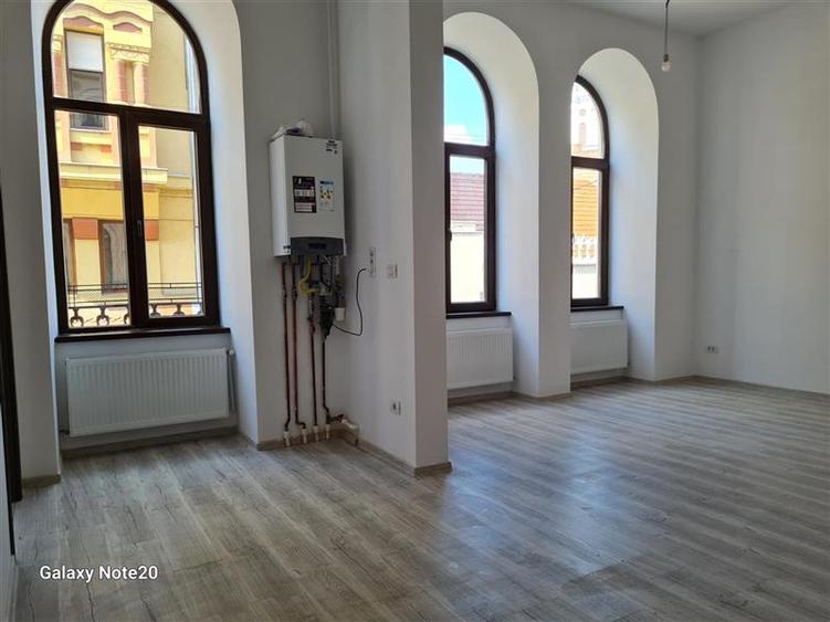 ocazie .VINDEM APARTAMENT IN ZONA ISTORICA CU BALCON STRADA - 6